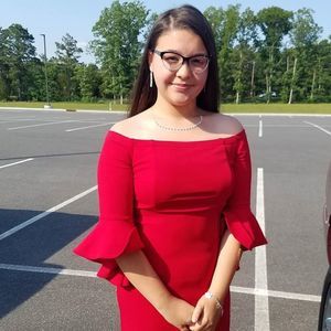 Meet your Posher, Brianna